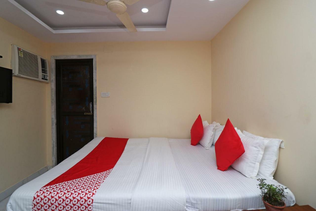 Oyo Flagship 16209 Hotel Ambar Palace Bara Bazar Экстерьер фото