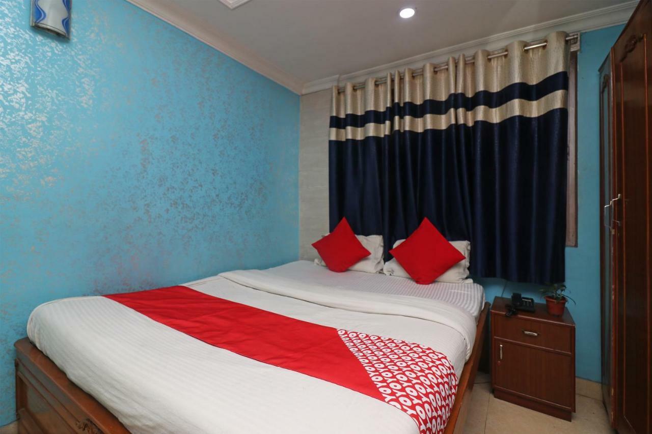 Oyo Flagship 16209 Hotel Ambar Palace Bara Bazar Экстерьер фото