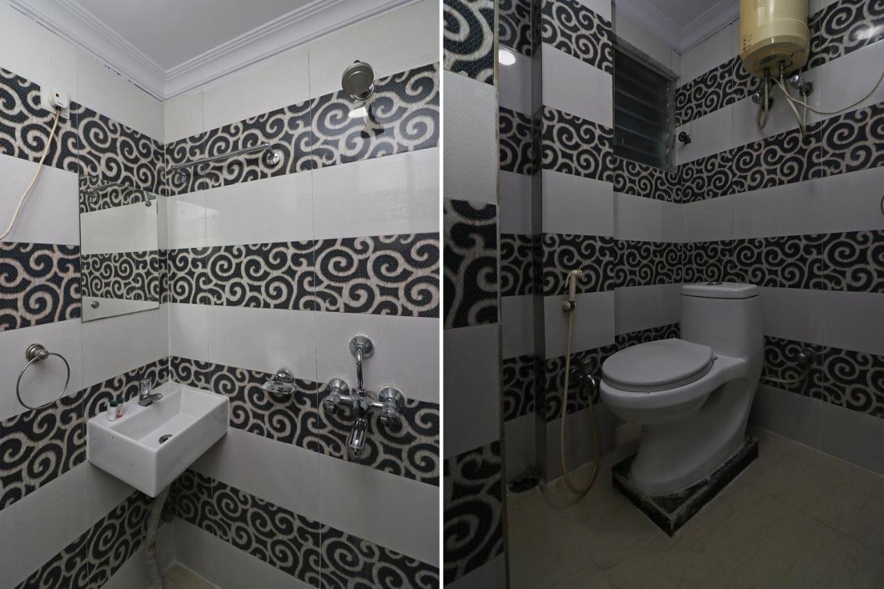Oyo Flagship 16209 Hotel Ambar Palace Bara Bazar Экстерьер фото
